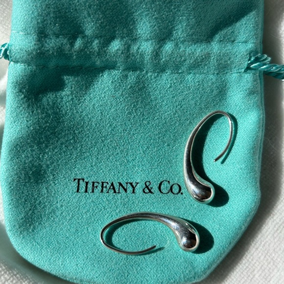 Tiffany & Co. Elsa Peretti “Teardrop” Earrings - Picture 2 of 5